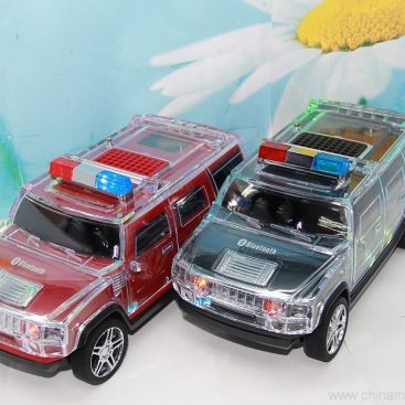 透明五顏六色嘅汽車形狀揚聲器 2