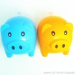USB と TF スロットと豚形スピーカー
