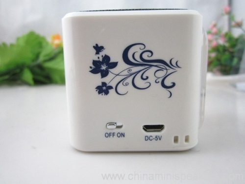 Portable Blue White Porcelain Mini Speaker