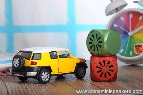 Mini FM Vibration Resonance MP3 PC Micro SD Slot Speaker