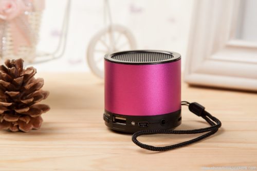 Mini mobile phones speakers support TF card 4 Mini mobile phones speakers support TF card