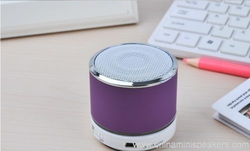 Wireless Bluetooth 4.0 Wireless Mini Speaker with TF Card Slot 2 Wireless Bluetooth Mini Speaker with TF Card Slot