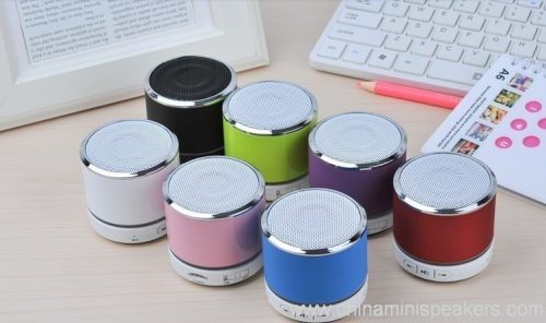 Wireless Bluetooth 4.0 Wireless Mini Speaker with TF Card Slot 4 Wireless Bluetooth Mini Speaker with TF Card Slot