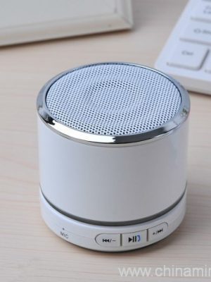 Wireless Bluetooth 4.0 Wireless Mini Speaker with TF Card Slot - Image 7