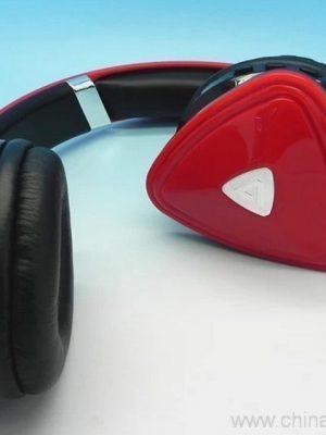 Igwe isi triangle arụnyere na kaadị ebe nchekwa nwere ọrụ redio FM - Image 3