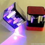 帶光的迷你藍牙揚聲器