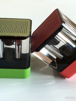 Mini bluetooth laŭtparolilo kun Lumo - Bildo 4
