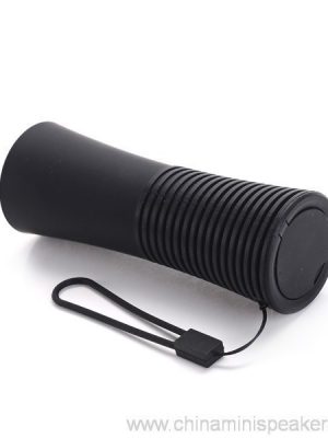 Super bass wireless mini portable bluetooth speaker with power bank - Image 5