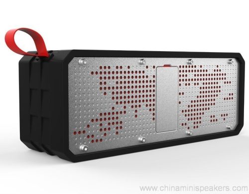 Wireless outdoor soundbar speaker