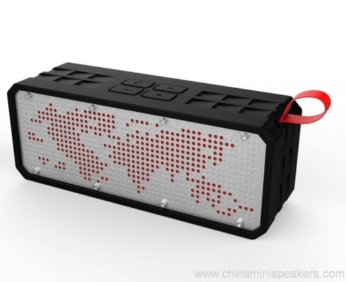 Wireless outdoor soundbar speaker