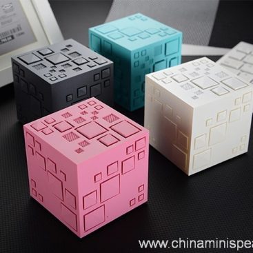 Led light cube wireless portable Bluetooth Speaker with TF Card FM Radio 3