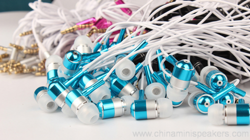 New style earphones and ear buds 4 New style earphones and ear buds