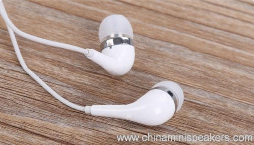 Sports super bass headphone with holder