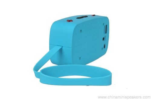 Super bass wireless mini portable bluetooth speaker with TF card and FM Radio 9 Super Bass Wireless Mini Portable Bluetooth Speaker with TF Card and FM Radio
