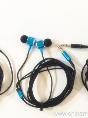 Metal sport earphone - Image 3
