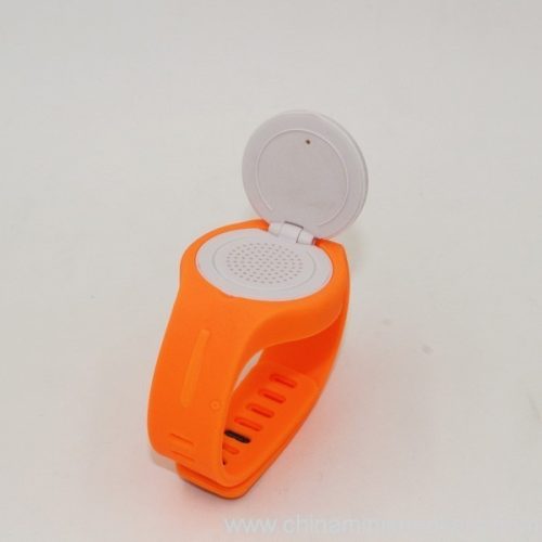 Vibrating mini bluetooth speaker with anti lost function 3 Vibrating Mini Bluetooth Speaker with Anti-Lost Function