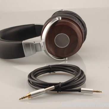 Wooden On Ear Headphones 7