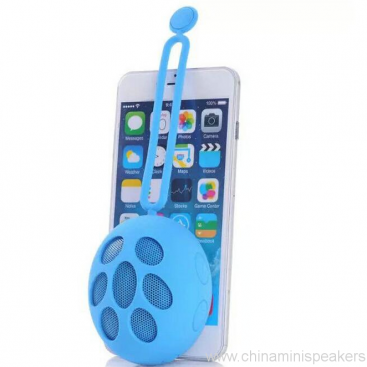 Wireless 4 level waterproof Speaker with selfie function 3
