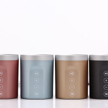 high-quality-wireless-mini-multifunctional-desktop-hifi-bluetooth-speaker-04