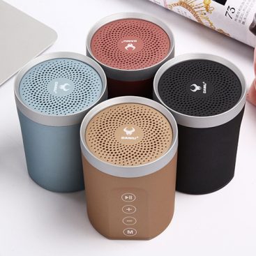 high-quality-wireless-mini-multifunctional-desktop-hifi-bluetooth-speaker-07