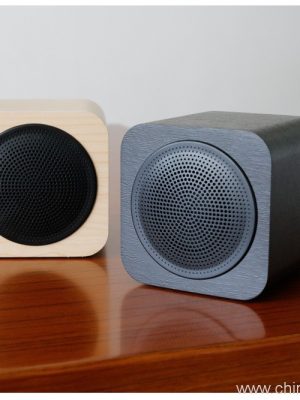 Wooden Mini Great Sound Bluetooth Speaker - Image 3