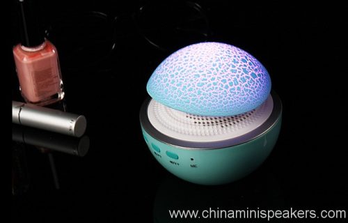 wireless-portable-lamp-mini-mushroom-bluetooth-speaker-04 Wireless Portable Lamp Mini Mushroom Bluetooth Speaker