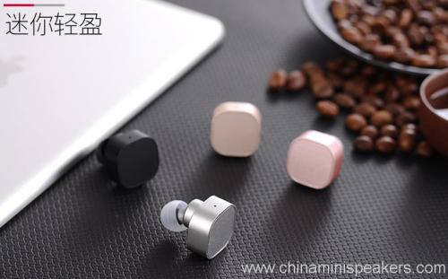 handfree-mini-bluetooth-earphones-with-magnetic-mini-true-bluetooth-earphone-power-bank-03 Handfree Mini bluetooth earphones With Magnetic Mini True bluetooth earphone Power Bank